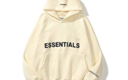 Can You Wear the Essentials Hoodie in Summer? Styling Tips Inside
