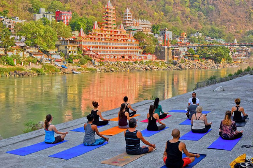 Holistic Renewal Awaits: Join a Detox Retreat in Rishikesh
