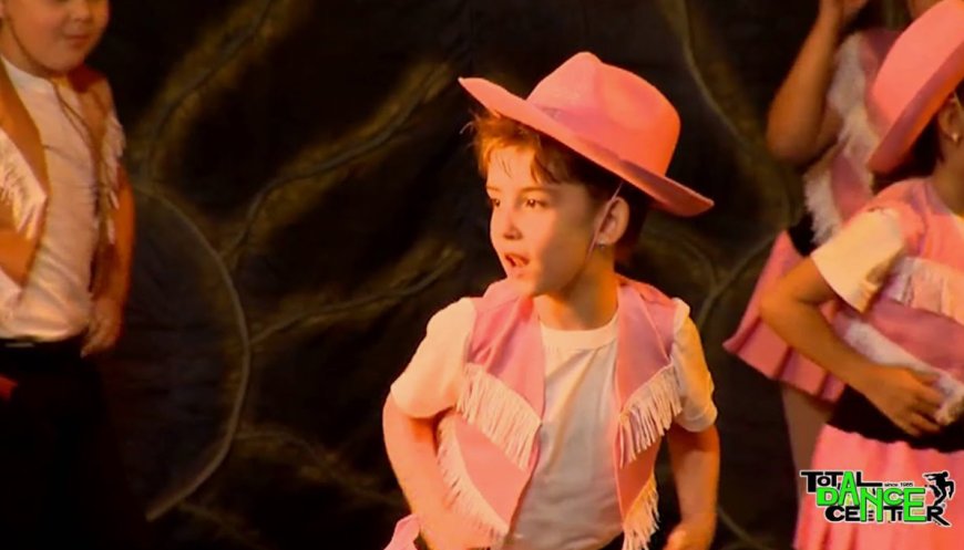 Discover the Joy of Movement: Why a Kids Dance Studio and Group Dance Classes Are Perfect for Your Child